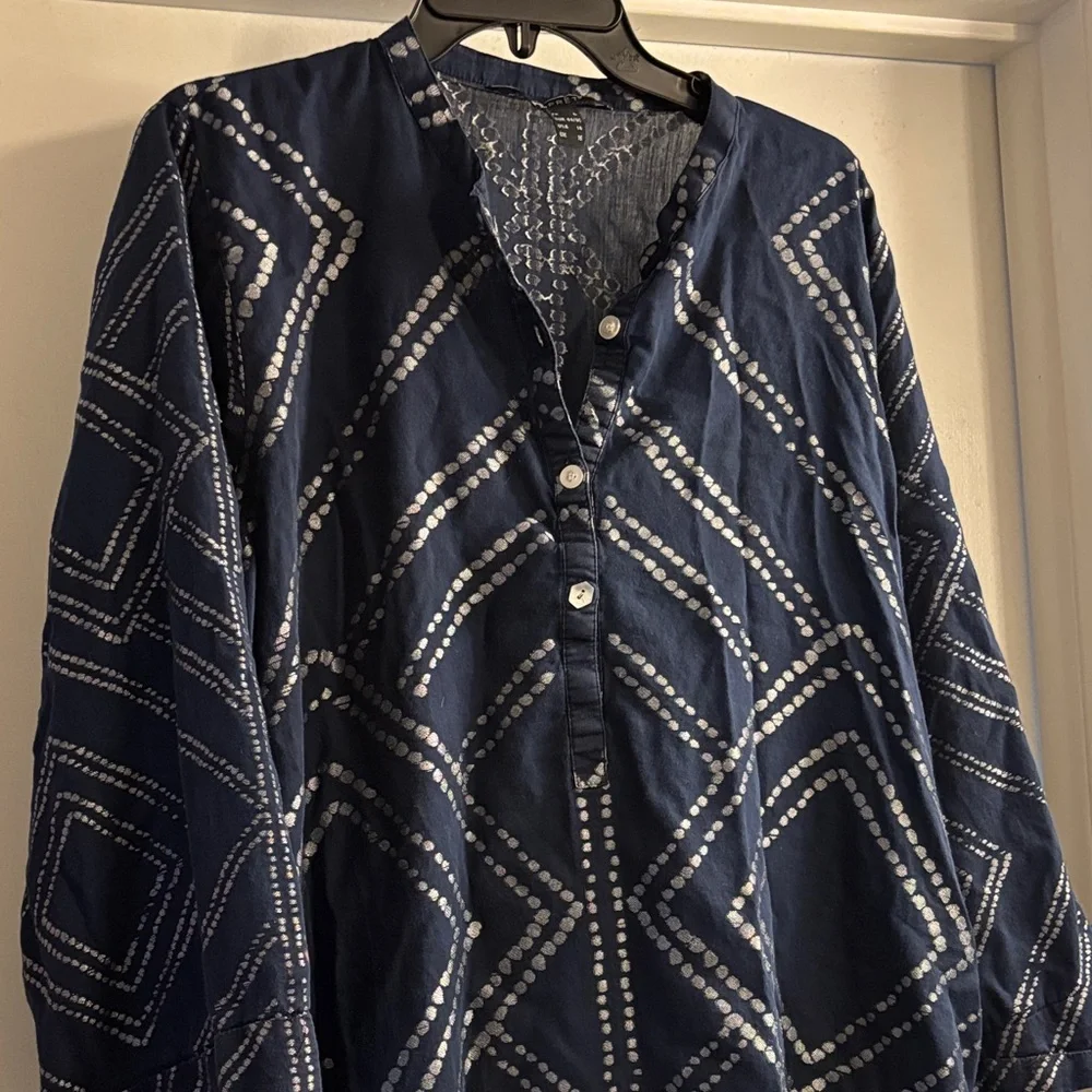 Navy Blue Geometric Patterned Tunic - Picture 2 of 8